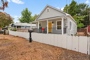 1406 W 7th St, Chico, CA 95928 - Photo 2