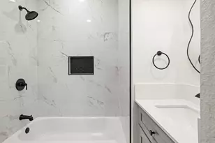 1406 W 7th St, Chico, CA 95928 - Photo 32