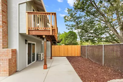 2111 E 8th Street, Davis, CA 95618 - Photo 32