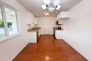 7550 Tamoshanter Way, Sacramento, CA 95822 - Photo 2
