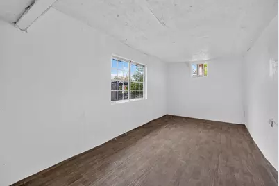 5741 Wallace Avenue, Sacramento, CA 95824 - Photo 36