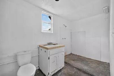 5741 Wallace Avenue, Sacramento, CA 95824 - Photo 40