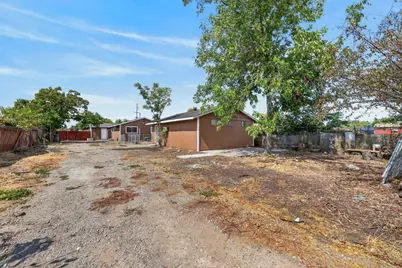 5741 Wallace Avenue, Sacramento, CA 95824 - Photo 44