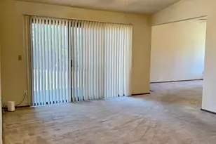 8547 Oxford Hill Ct, Sacramento, CA 95828 - Photo 6