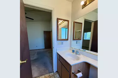 8547 Oxford Hill Court, Sacramento, CA 95828 - Photo 18