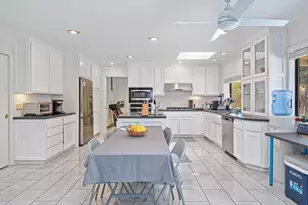 441 Estates Dr, Sacramento, CA 95864 - Photo 12