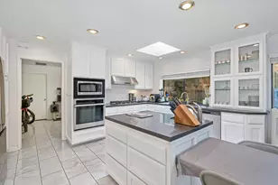 441 Estates Dr, Sacramento, CA 95864 - Photo 16