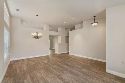 929 Lake Canyon Avenue, Galt, CA 95632 - Photo 8