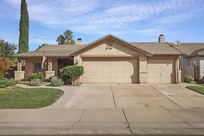 929 Lake Canyon Avenue, Galt, CA 95632 - Photo 2