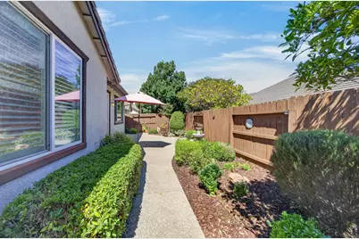 9963 Sheffield Way, Elk Grove, CA 95757 - Photo 38