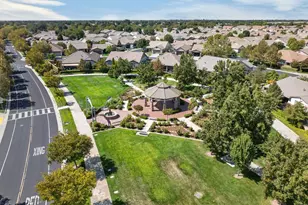 9963 Sheffield Way, Elk Grove, CA 95757 - Photo 50