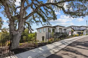 401 East St, Roseville, CA 95678 - Photo 2