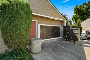 9101 Newhall Dr, Sacramento, CA 95826 - Photo 16