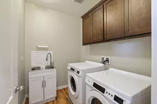 1944 Solano Dr, Lathrop, CA 95330 - Photo 28