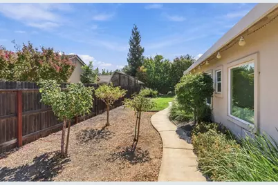 950 Chisholm Trail, Galt, CA 95632 - Photo 54