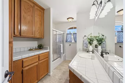 2608 Prestwick Drive, Roseville, CA 95661 - Photo 58