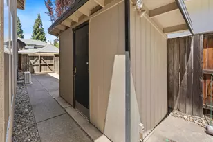 2608 Prestwick Dr, Roseville, CA 95661 - Photo 72