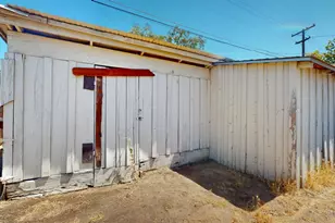 125 S I St, Madera, CA 93637 - Photo 18