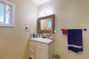 125 S I St, Madera, CA 93637 - Photo 16