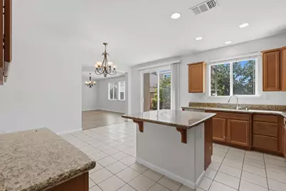 8560 Hawley Way, Elk Grove, CA 95624 - Photo 10