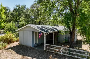 10640 Devonshire Cir, Penn Valley, CA 95946 - Photo 16