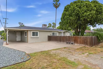 1885 15th Street, Olivehurst, CA 95961 - Photo 2