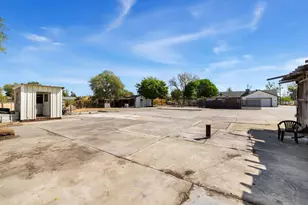 6305 16th St, Rio Linda, CA 95673 - Photo 8