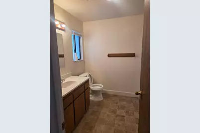 223 Woodland Avenue, Woodland, CA 95695 - Photo 8