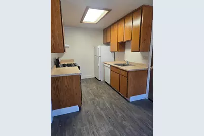 223 Woodland Avenue, Woodland, CA 95695 - Photo 2
