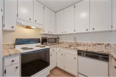 2200 Woodside Lane #4, Sacramento, CA 95825 - Photo 4