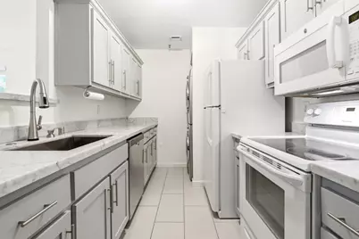 1450 Bel Air Drive #102, Concord, CA 94521 - Photo 12