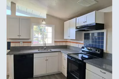 3828 San Novado Way, North Highlands, CA 95660 - Photo 6