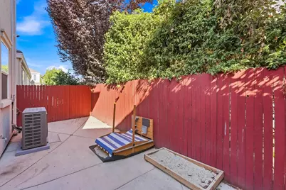 2875 Tourbrook Way, Sacramento, CA 95833 - Photo 34