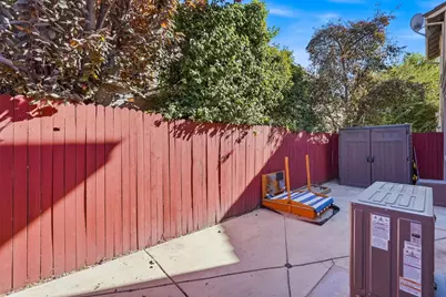 2875 Tourbrook Way, Sacramento, CA 95833 - Photo 36