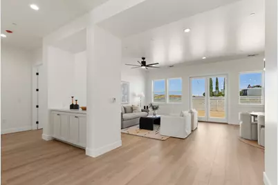 3836 Gray Pine Court, West Sacramento, CA 95691 - Photo 6