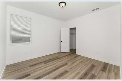2352 Bronze Star Way, Sacramento, CA 95818 - Photo 34