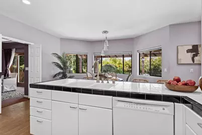 9201 Laguna Lake Way, Elk Grove, CA 95758 - Photo 30