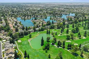 9201 Laguna Lake Way, Elk Grove, CA 95758 - Photo 6