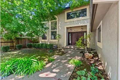 9201 Laguna Lake Way, Elk Grove, CA 95758 - Photo 1