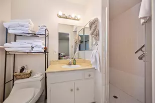 4790 American River Dr, Carmichael, CA 95608 - Photo 24