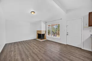5744 39th St, Sacramento, CA 95824 - Photo 4