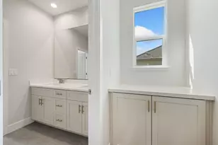 727 E Chelsea St, Lodi, CA 95242 - Photo 48