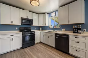 800 Frank Ct, Manteca, CA 95336 - Photo 12