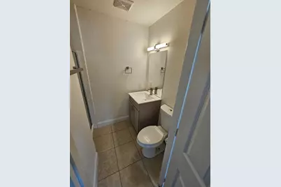 9525 Kelley Drive, Stockton, CA 95209 - Photo 18