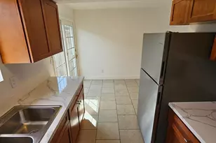 9525 Kelley Dr, Stockton, CA 95209 - Photo 4