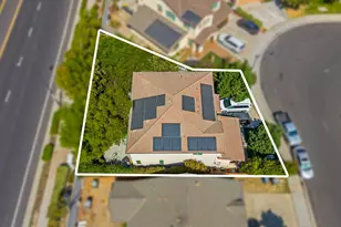 13715 Bloom Way, Lathrop, CA 95330 - Photo 16