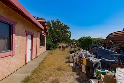 7810 Elsie Avenue, Sacramento, CA 95828 - Photo 30