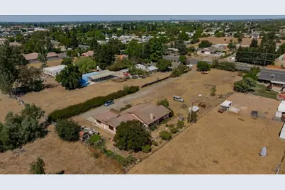 7810 Elsie Avenue, Sacramento, CA 95828 - Photo 10