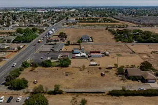 7810 Elsie Ave, Sacramento, CA 95828 - Photo 2
