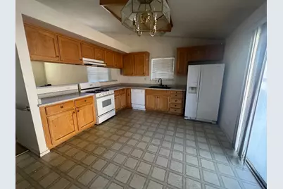 5854 Chancellor Way, Riverbank, CA 95367 - Photo 4